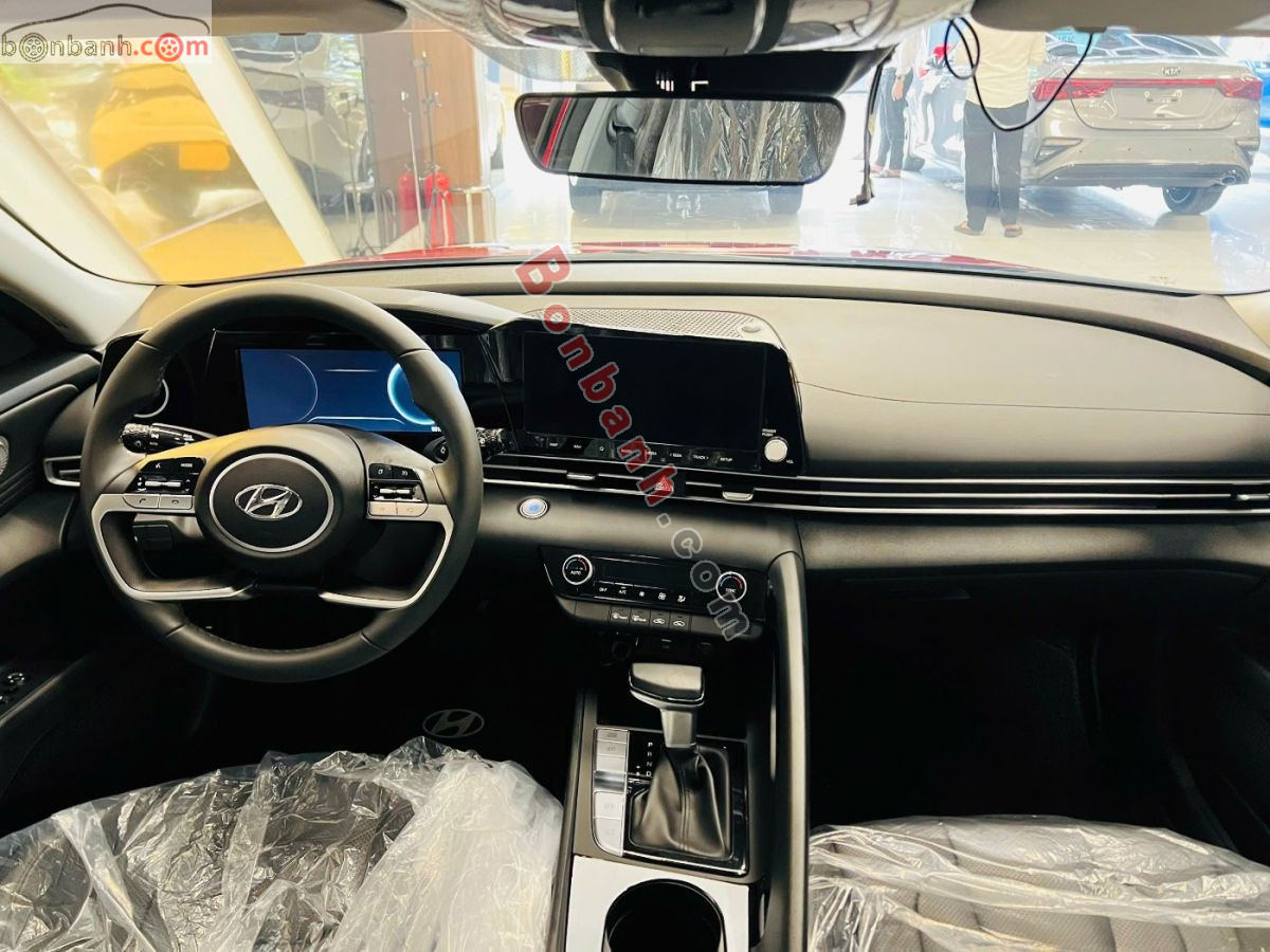 Bán ô tô Hyundai Elantra 1.6 AT Đặc biệt - 2025 - xe cũ
