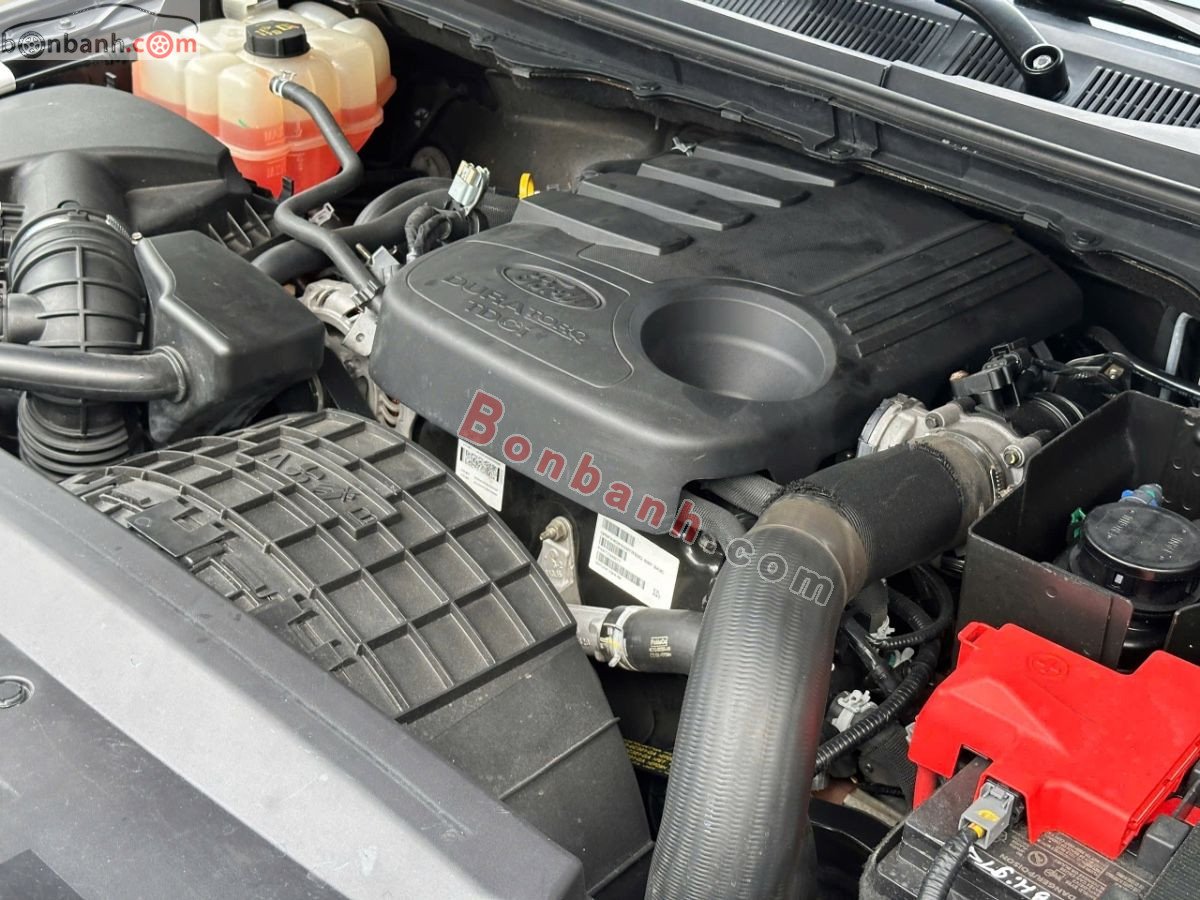 Bán ô tô Ford Everest Titanium 2.2L 4x2 AT - 2016 - xe cũ