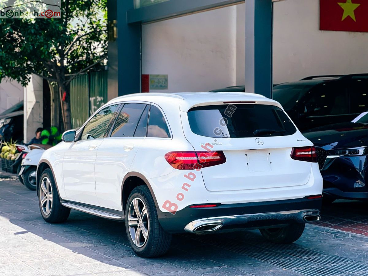 Bán ô tô Mercedes Benz GLC 250 4Matic - 2017 - xe cũ