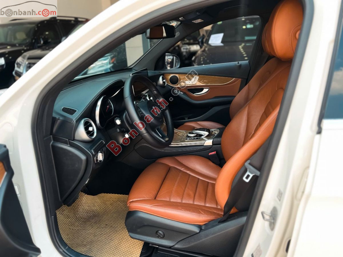Bán ô tô Mercedes Benz GLC 250 4Matic - 2017 - xe cũ