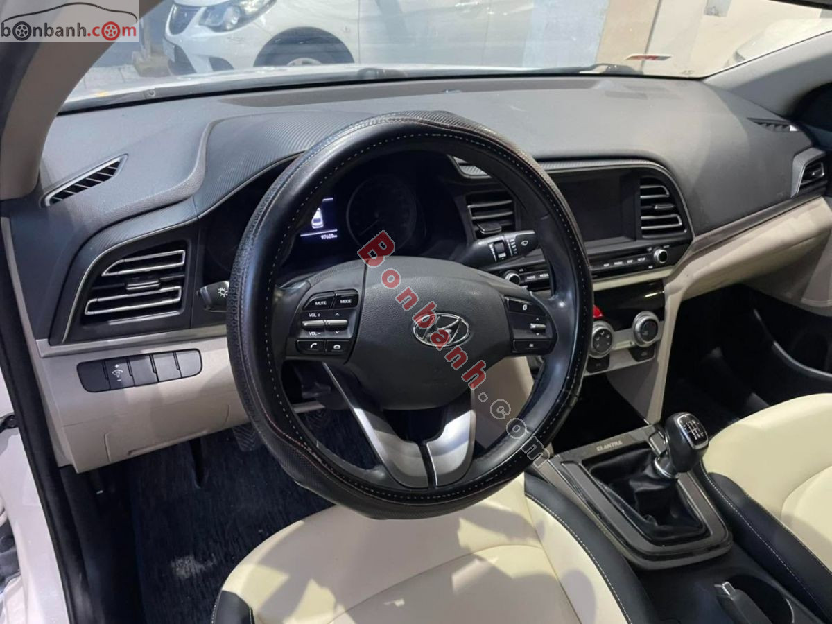 Bán ô tô Hyundai Elantra 1.6 MT - 2019 - xe cũ
