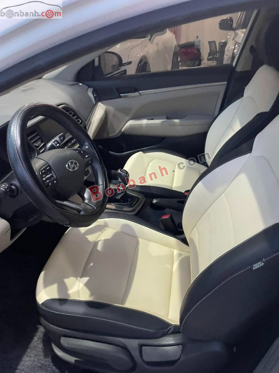 Bán ô tô Hyundai Elantra 1.6 MT - 2019 - xe cũ
