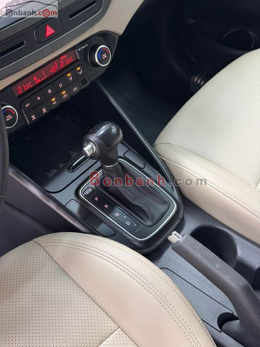Bán ô tô Kia Rondo GAT Deluxe - 2019 - xe cũ