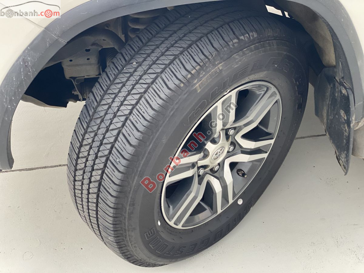 Bán ô tô Toyota Fortuner 2.4G 4x2 MT - 2017 - xe cũ