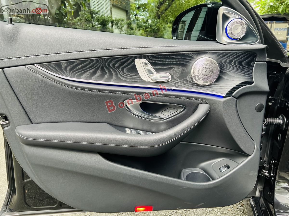 Bán ô tô Mercedes Benz E class E300 AMG - 2021 - xe cũ