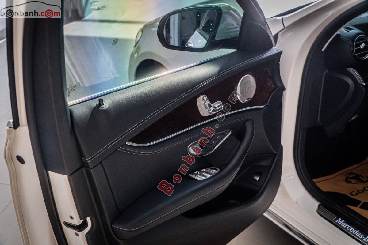 Bán ô tô Mercedes Benz E class E200 Exclusive - 2022 - xe cũ
