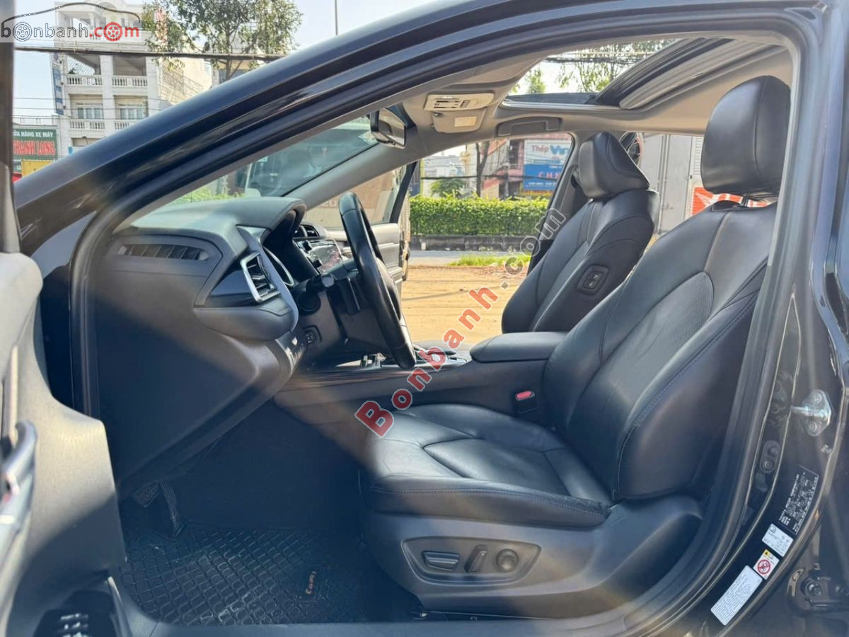 Bán ô tô Toyota Camry 2.5Q - 2021 - xe cũ