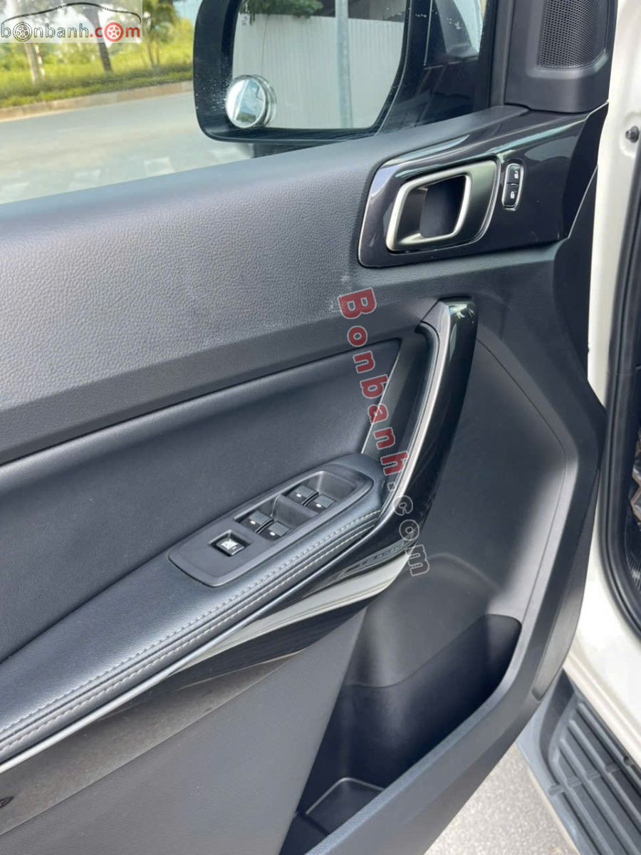 Bán ô tô Ford Everest Titanium 2.0L 4x2 AT - 2022 - xe cũ