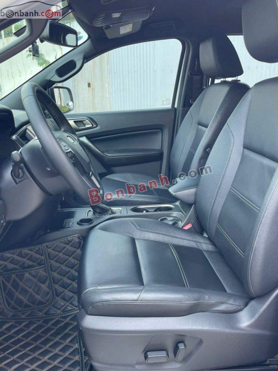 Bán ô tô Ford Everest Titanium 2.0L 4x2 AT - 2022 - xe cũ