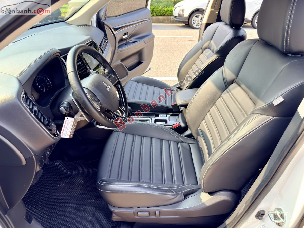 Bán ô tô Mitsubishi Outlander 2.0 CVT - 2023 - xe cũ