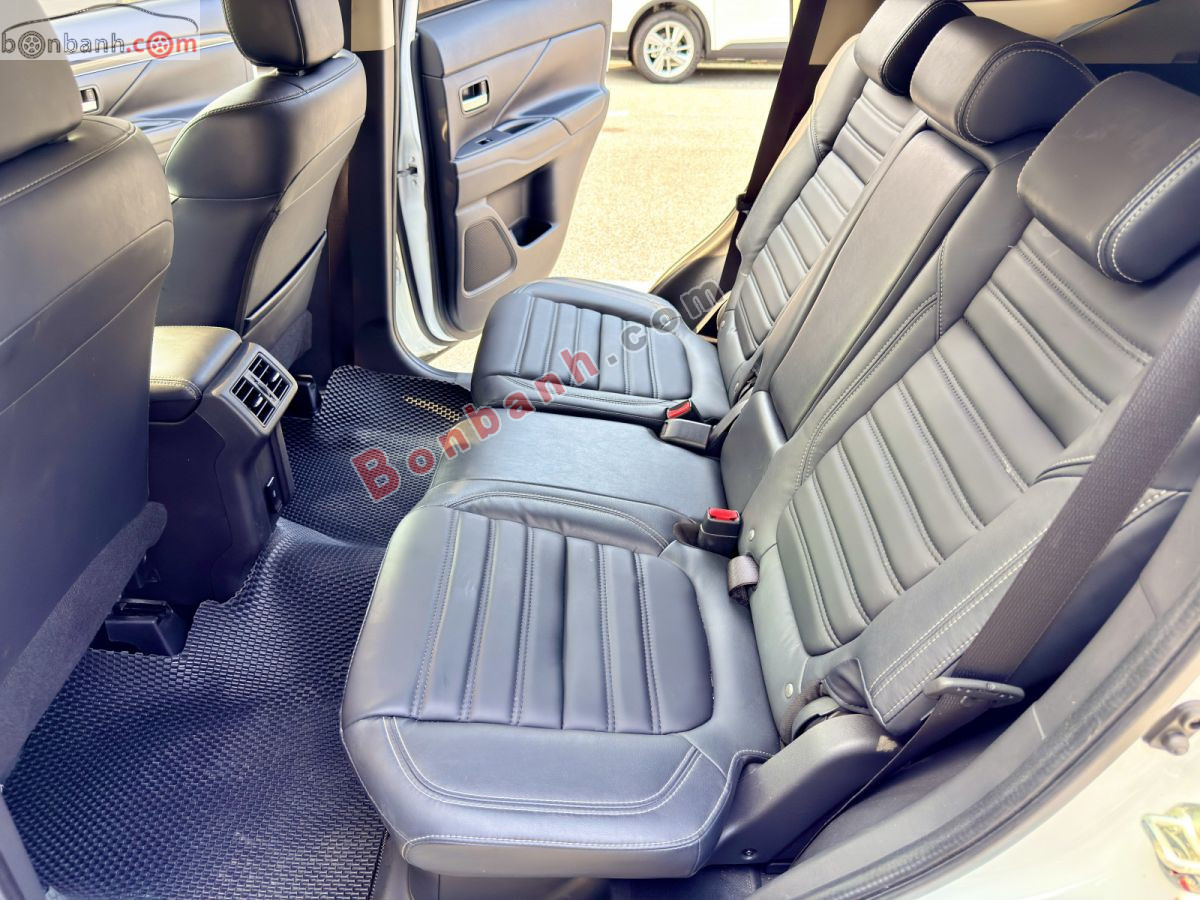 Bán ô tô Mitsubishi Outlander 2.0 CVT - 2023 - xe cũ