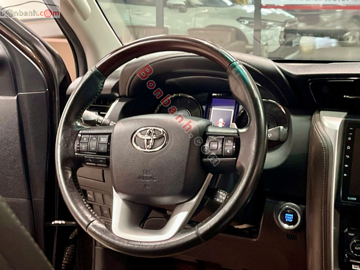 Bán ô tô Toyota Fortuner 2.8V 4x4 AT - 2018 - xe cũ