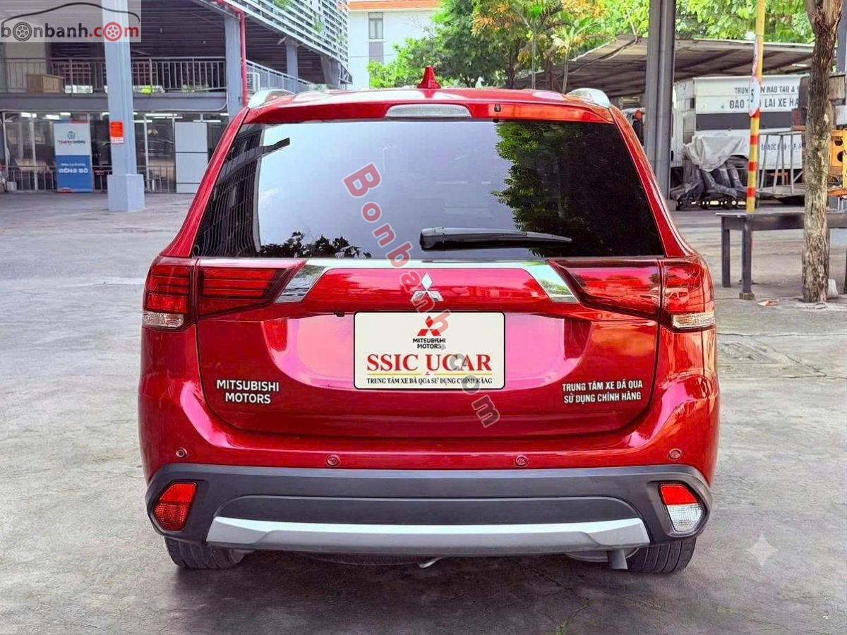 Bán ô tô Mitsubishi Outlander 2.4 CVT Premium - 2018 - xe cũ