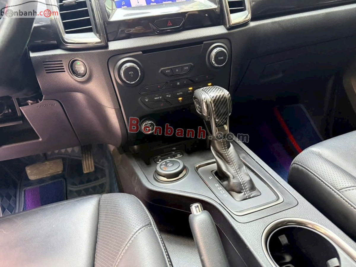 Bán ô tô Ford Everest Titanium 2.0L 4x4 AT - 2020 - xe cũ