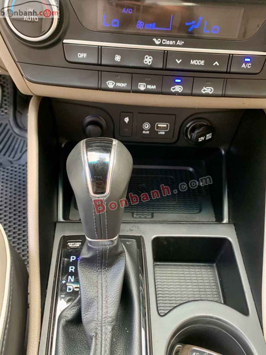 Bán ô tô Hyundai Tucson 2.0 AT CRDi - 2019 - xe cũ
