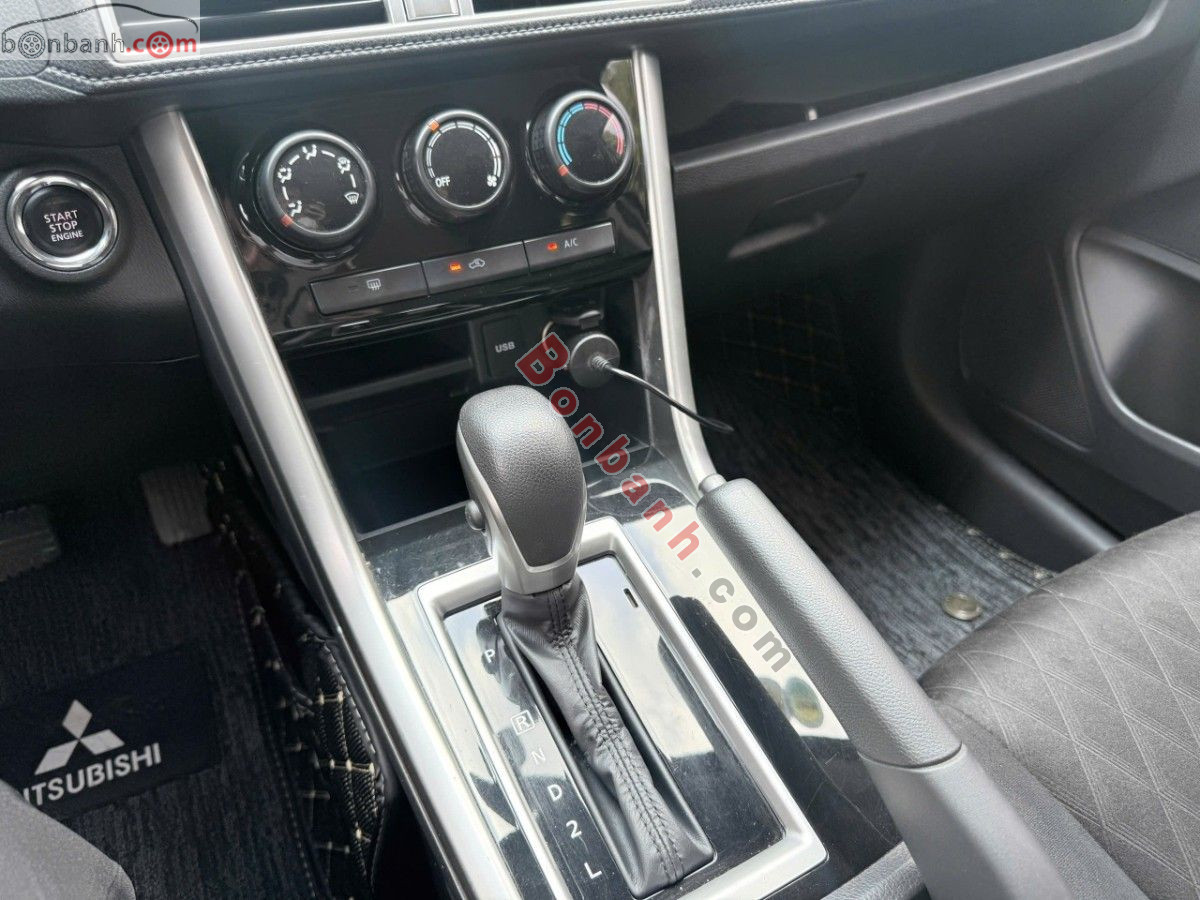 Bán ô tô Mitsubishi Xpander 1.5 AT - 2025 - xe cũ