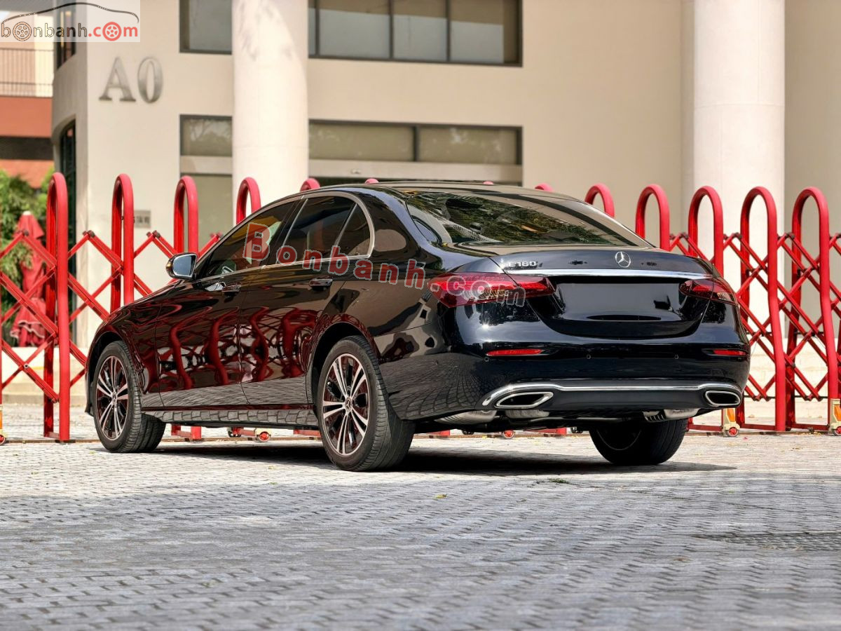 Bán ô tô Mercedes Benz E class E180 - 2022 - xe cũ