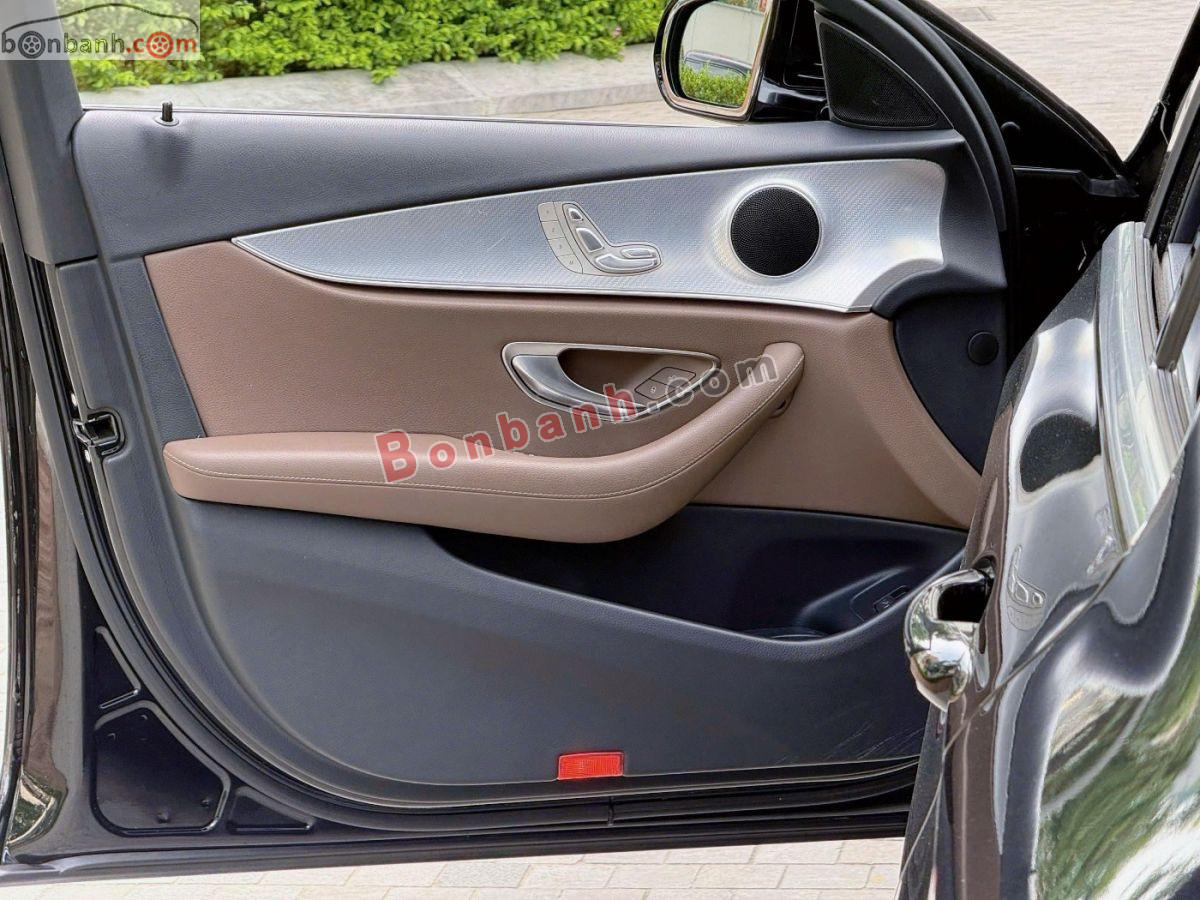 Bán ô tô Mercedes Benz E class E180 - 2022 - xe cũ