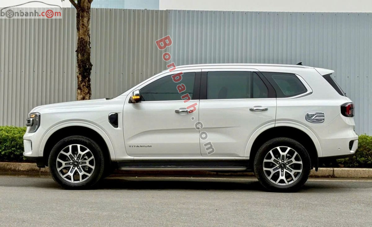 Bán ô tô Ford Everest Titanium Plus 2.0L 4x4 AT - 2024 - xe cũ