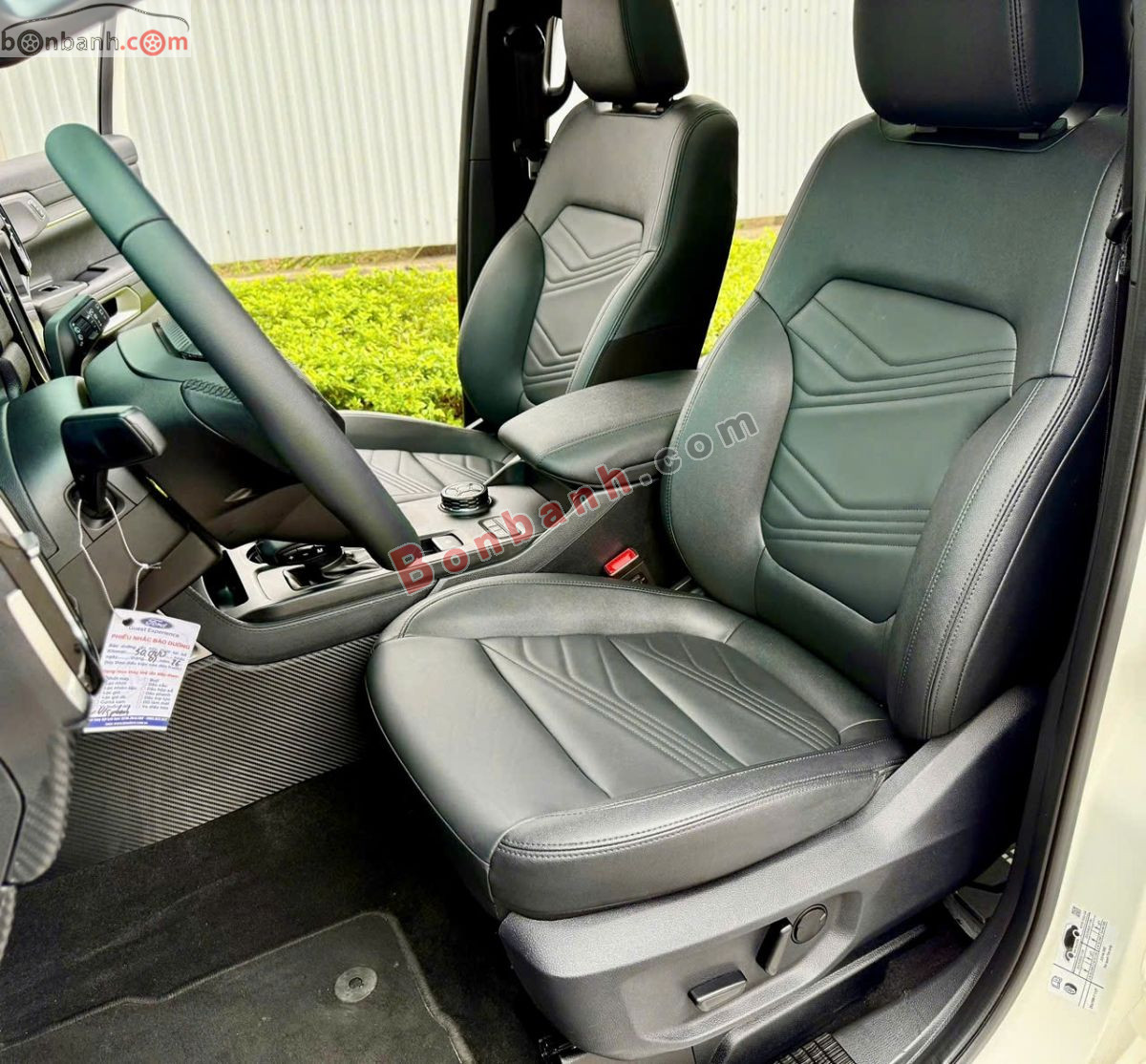Bán ô tô Ford Everest Titanium Plus 2.0L 4x4 AT - 2024 - xe cũ