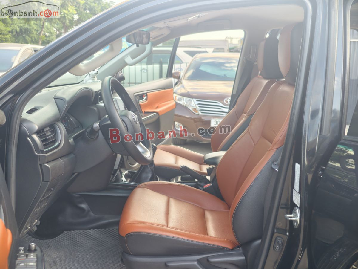Bán ô tô Toyota Fortuner 2.4G 4x2 MT - 2017 - xe cũ