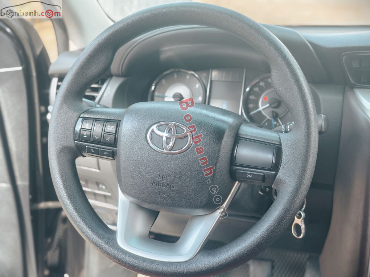 Bán ô tô Toyota Fortuner 2.4G 4x2 MT - 2017 - xe cũ