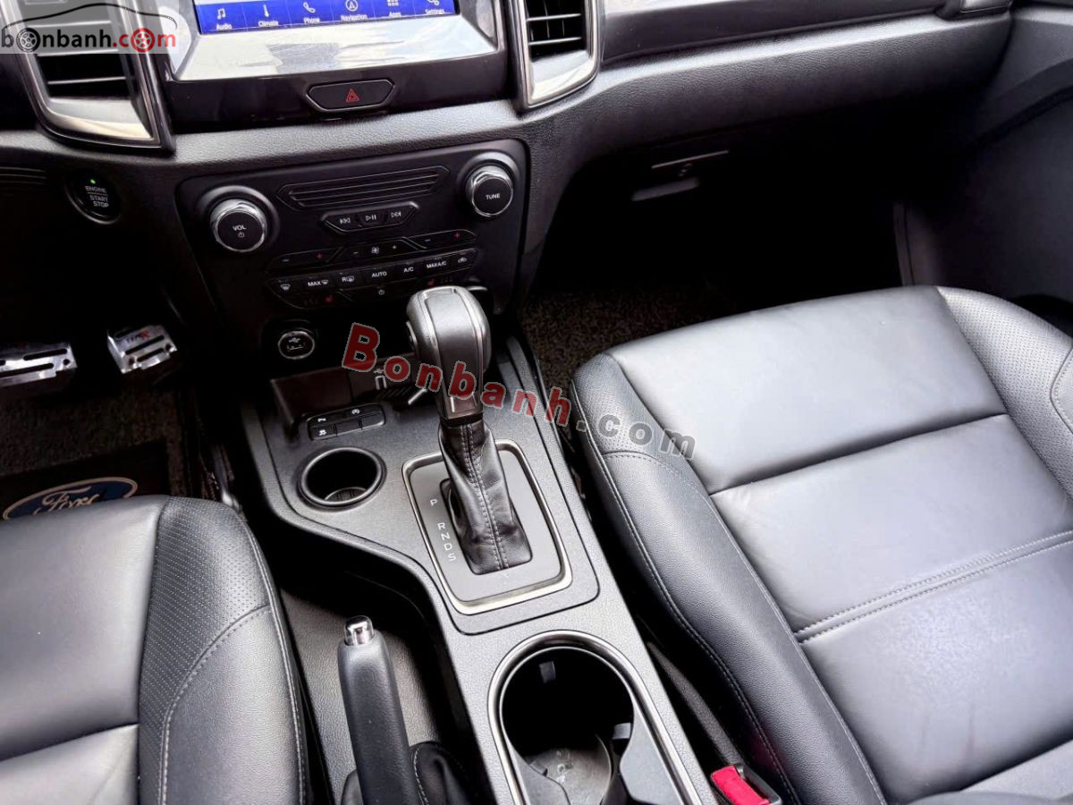 Bán ô tô Ford Everest Titanium 2.0L 4x2 AT - 2022 - xe cũ