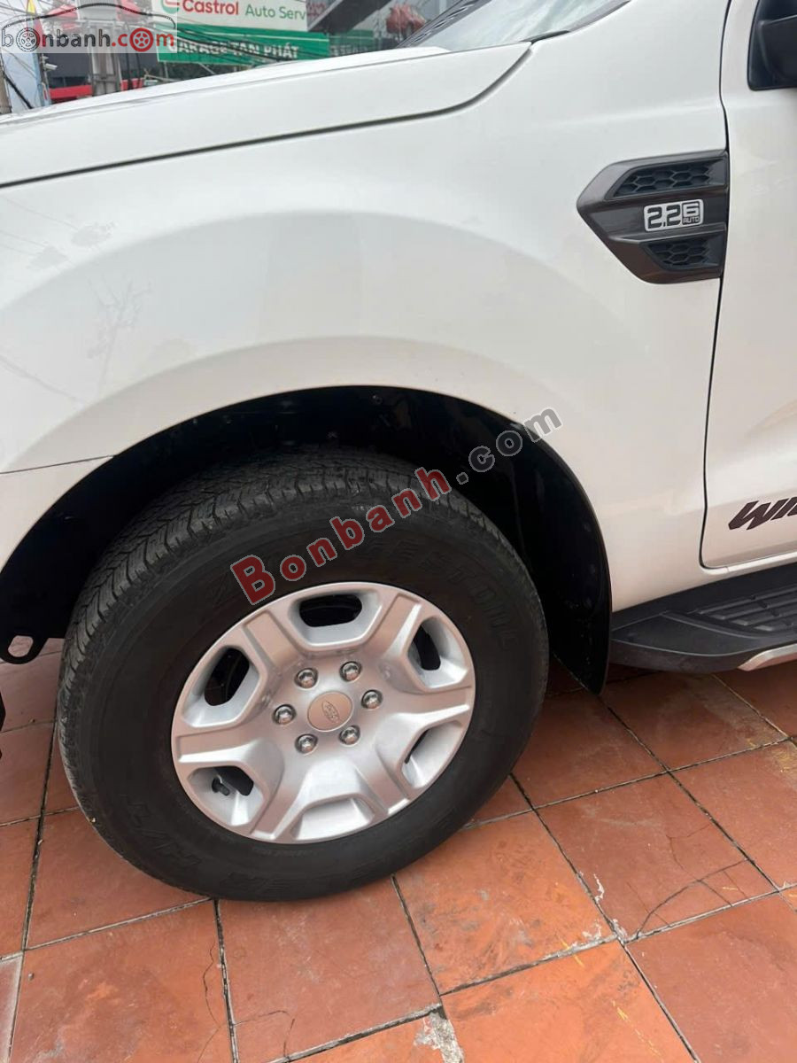 Bán ô tô Ford Ranger Wildtrak 2.2L 4x2 AT - 2015 - xe cũ