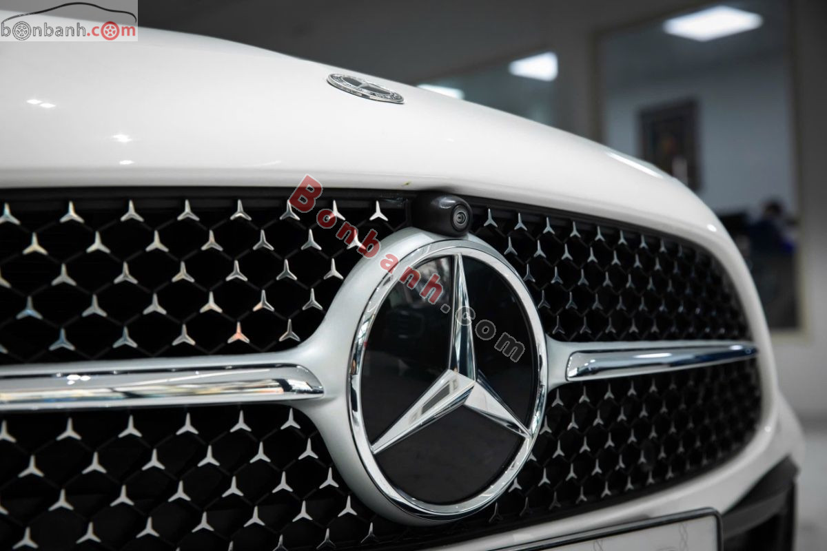 Bán ô tô Mercedes Benz C class C300 AMG - 2022 - xe cũ