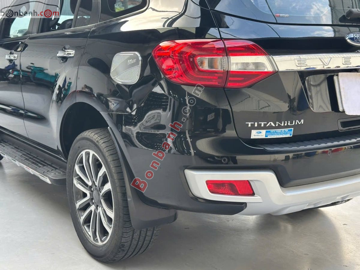 Bán ô tô Ford Everest Titanium 2.0L 4x2 AT - 2021 - xe cũ
