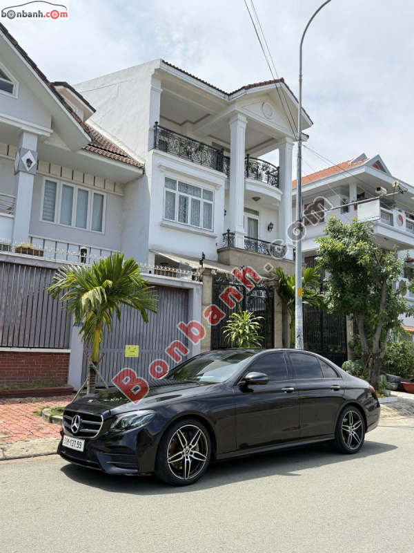 Bán ô tô Mercedes Benz E class E300 AMG - 2019 - xe cũ