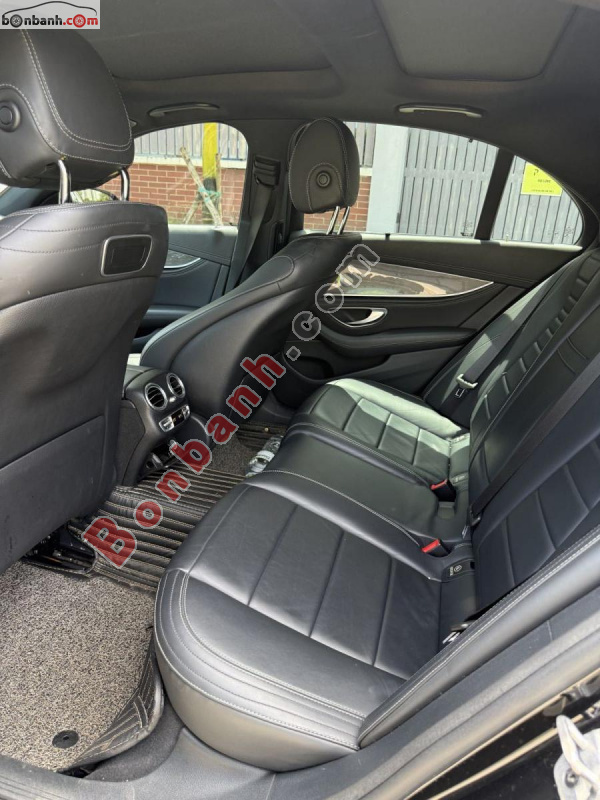 Bán ô tô Mercedes Benz E class E300 AMG - 2019 - xe cũ