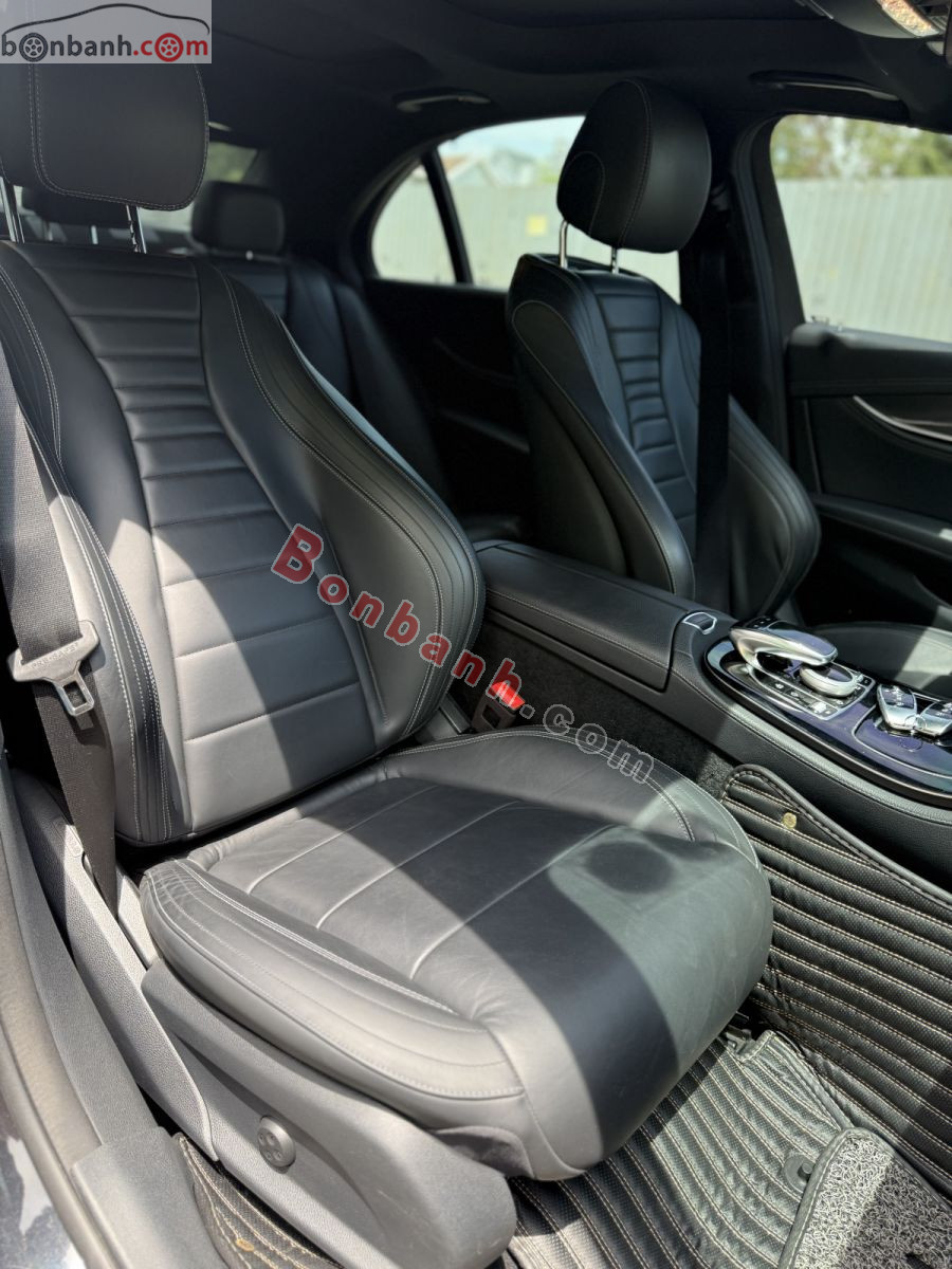Bán ô tô Mercedes Benz E class E300 AMG - 2019 - xe cũ