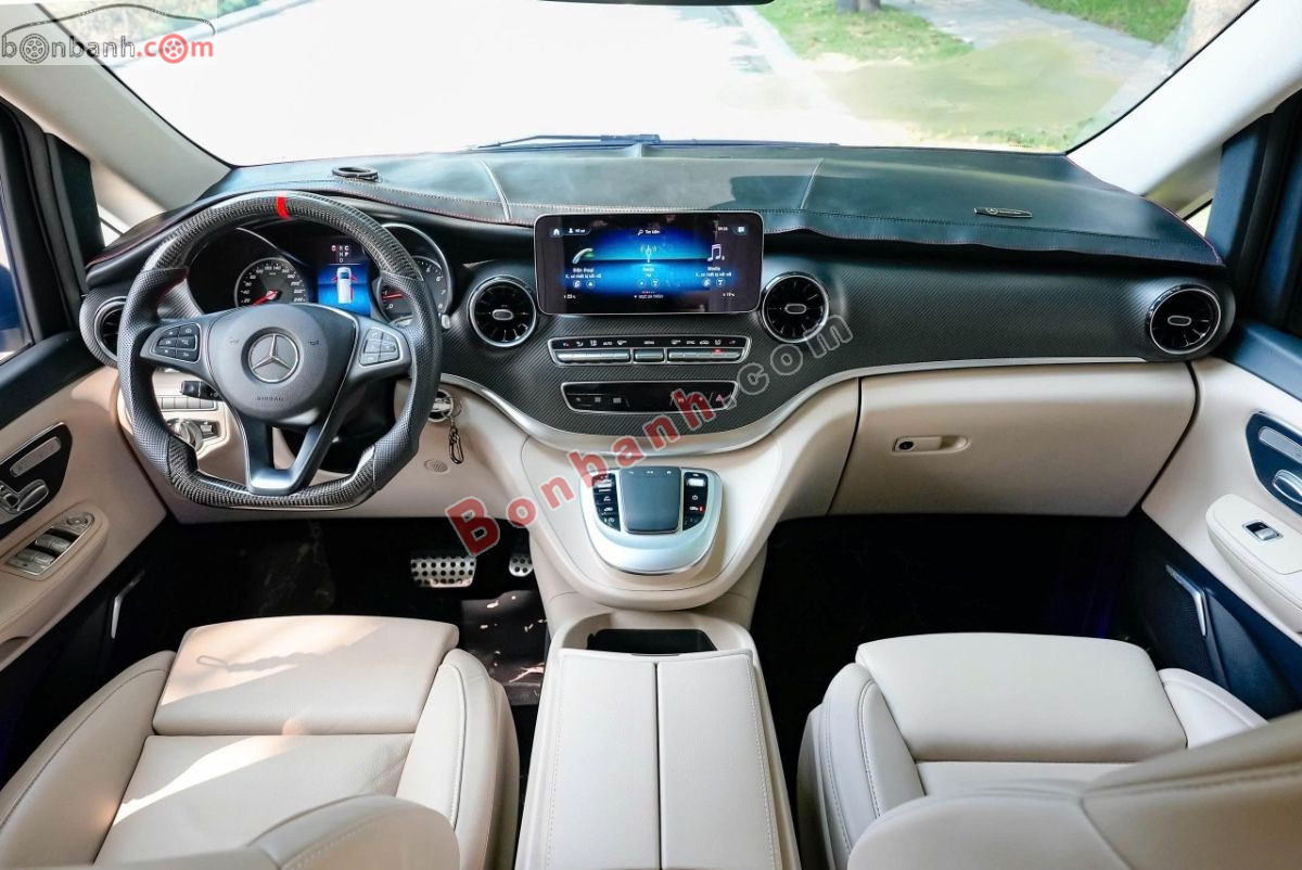Bán ô tô Mercedes Benz V class V250 AMG - 2023 - xe cũ