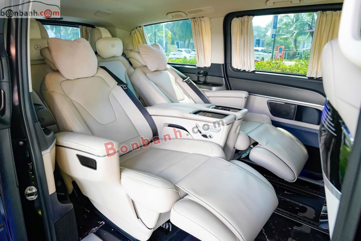 Bán ô tô Mercedes Benz V class V250 AMG - 2023 - xe cũ