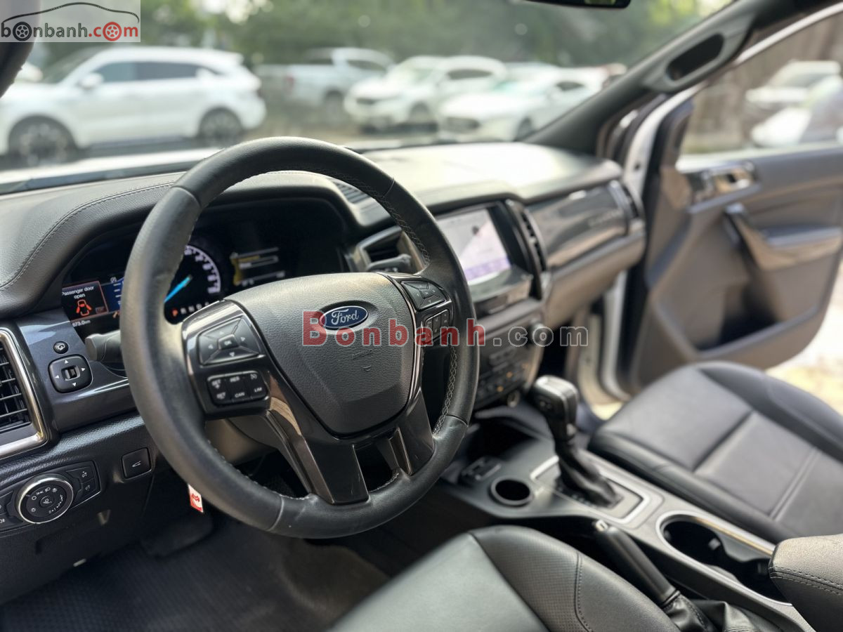 Bán ô tô Ford Everest Titanium 2.0L 4x2 AT - 2022 - xe cũ