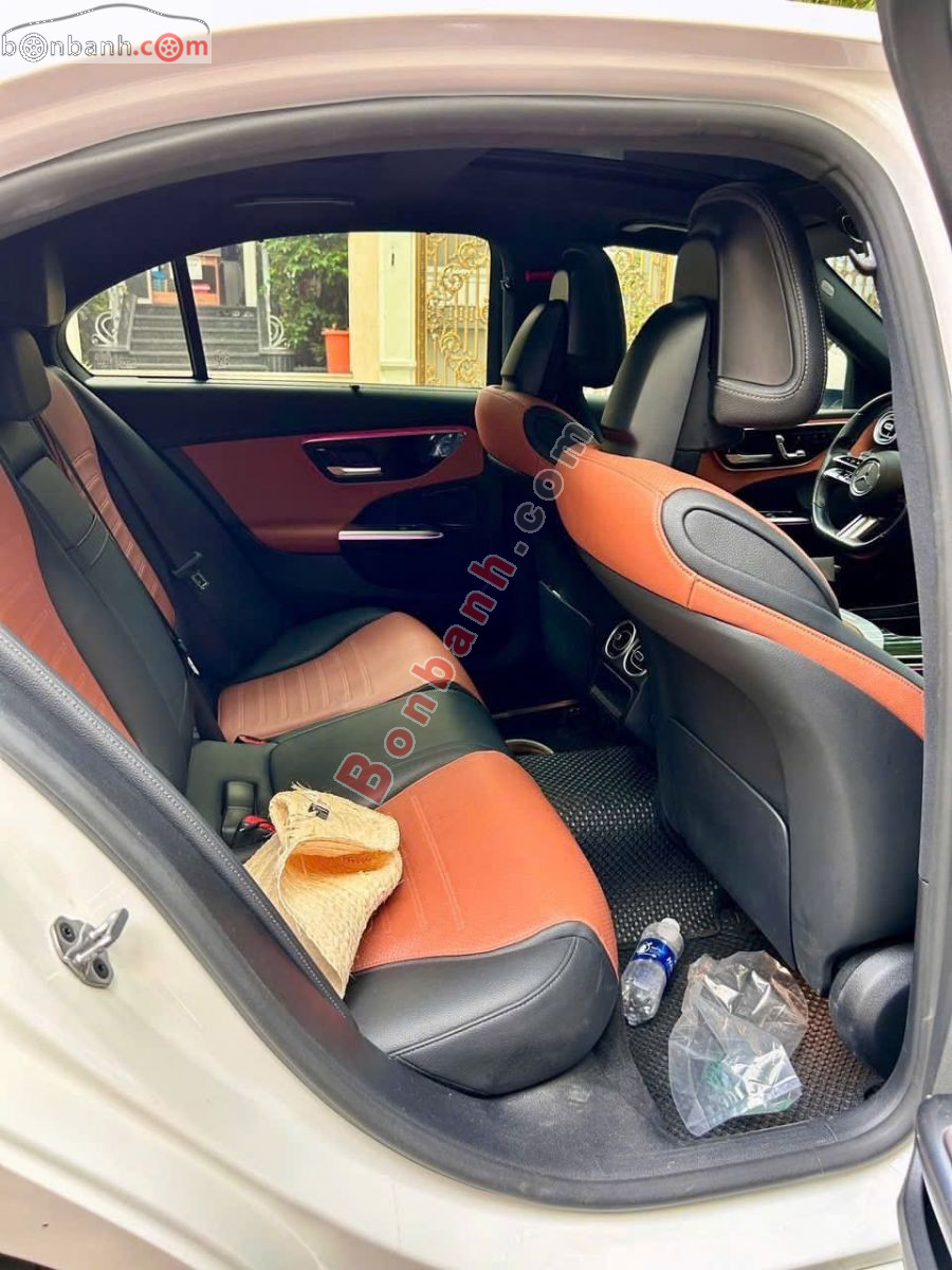 Bán ô tô Mercedes Benz C class C300 AMG - 2022 - xe cũ