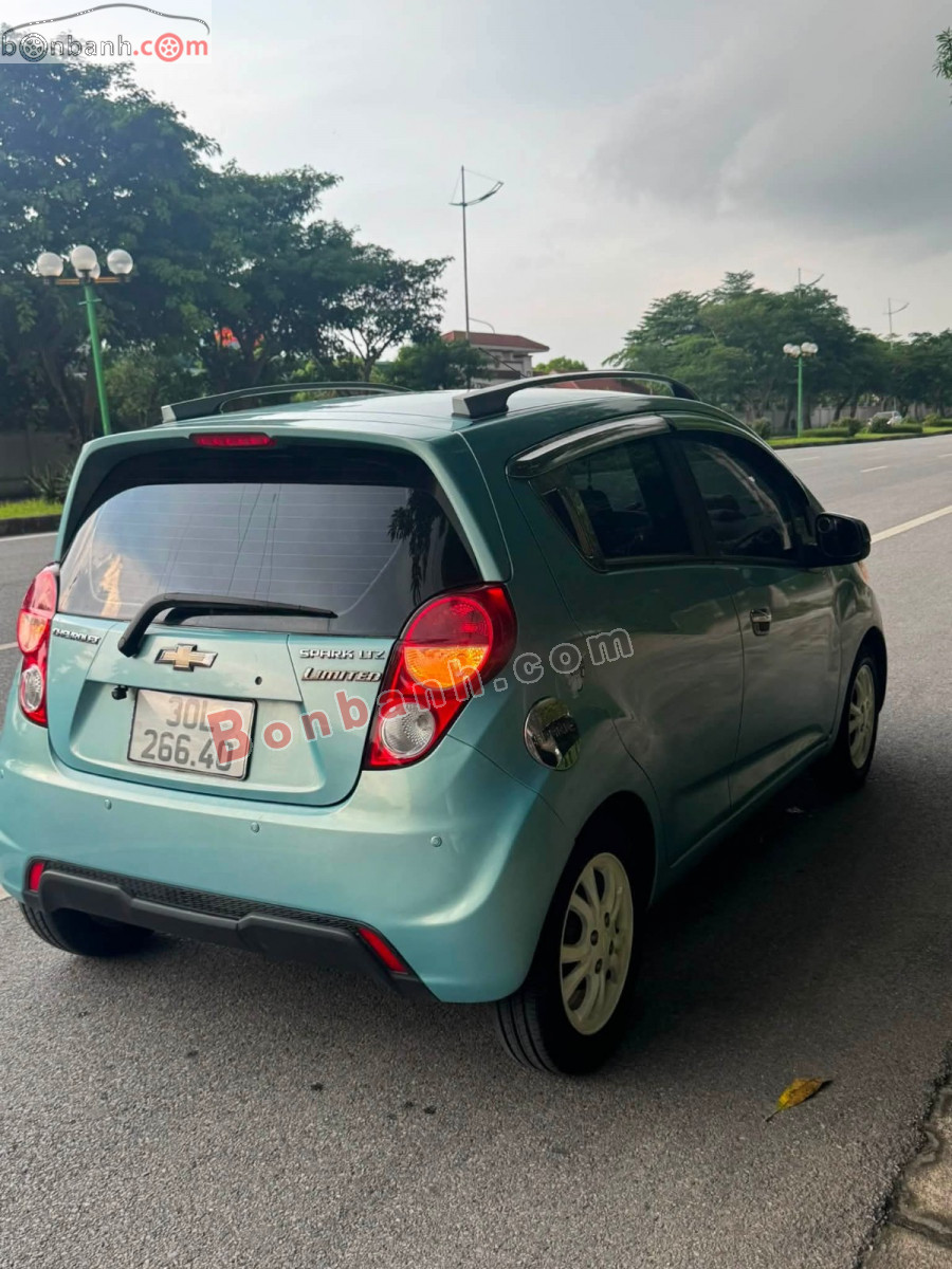 Bán ô tô Chevrolet Spark LTZ 1.0 AT - 2013 - xe cũ