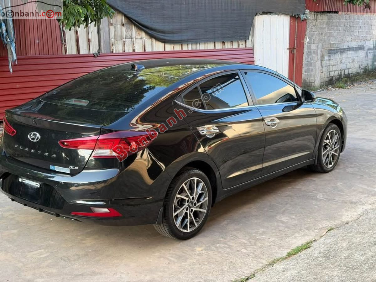 Bán ô tô Hyundai Elantra 2.0 AT - 2021 - xe cũ