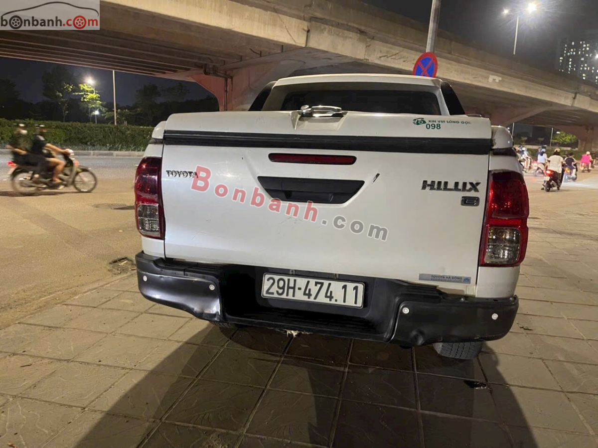 Bán ô tô Toyota Hilux 2.4E 4x2 AT - 2019 - xe cũ