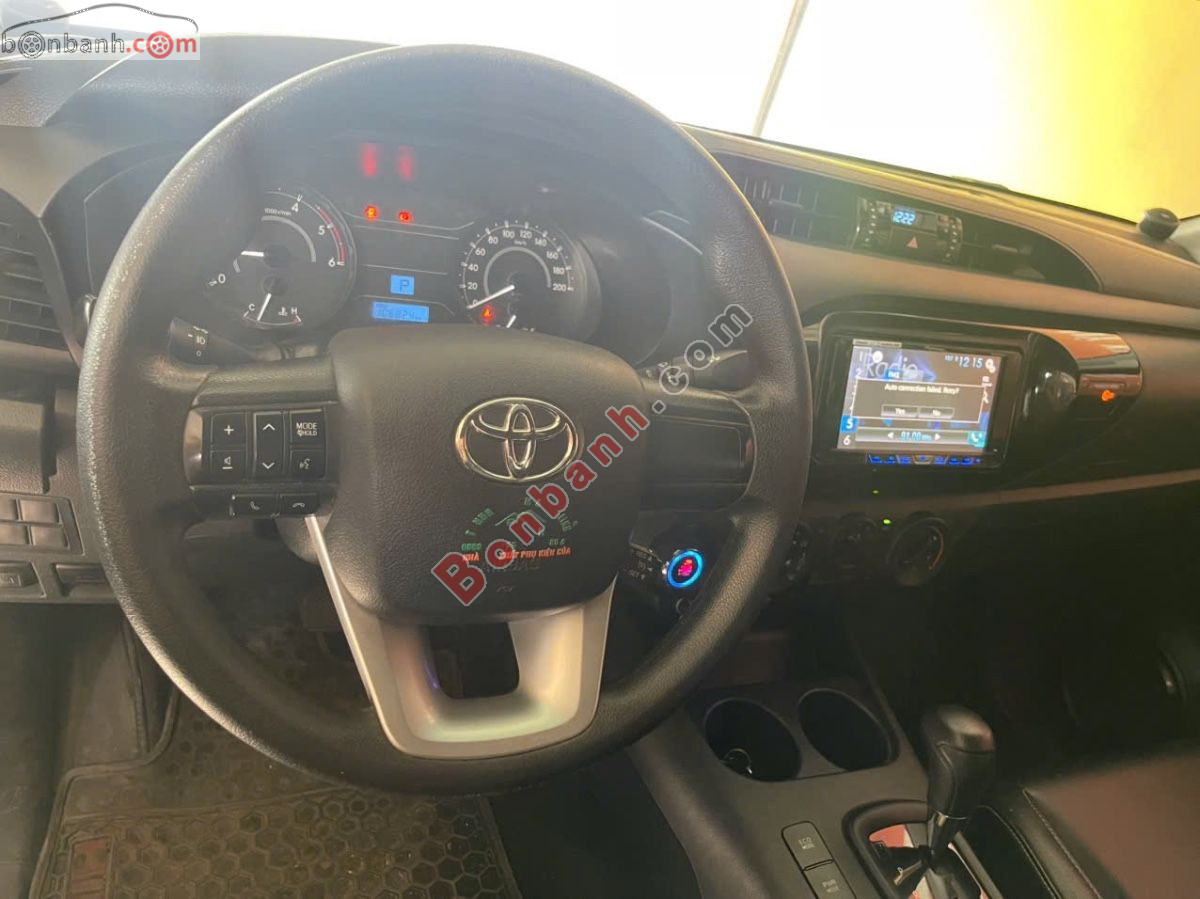Bán ô tô Toyota Hilux 2.4E 4x2 AT - 2019 - xe cũ