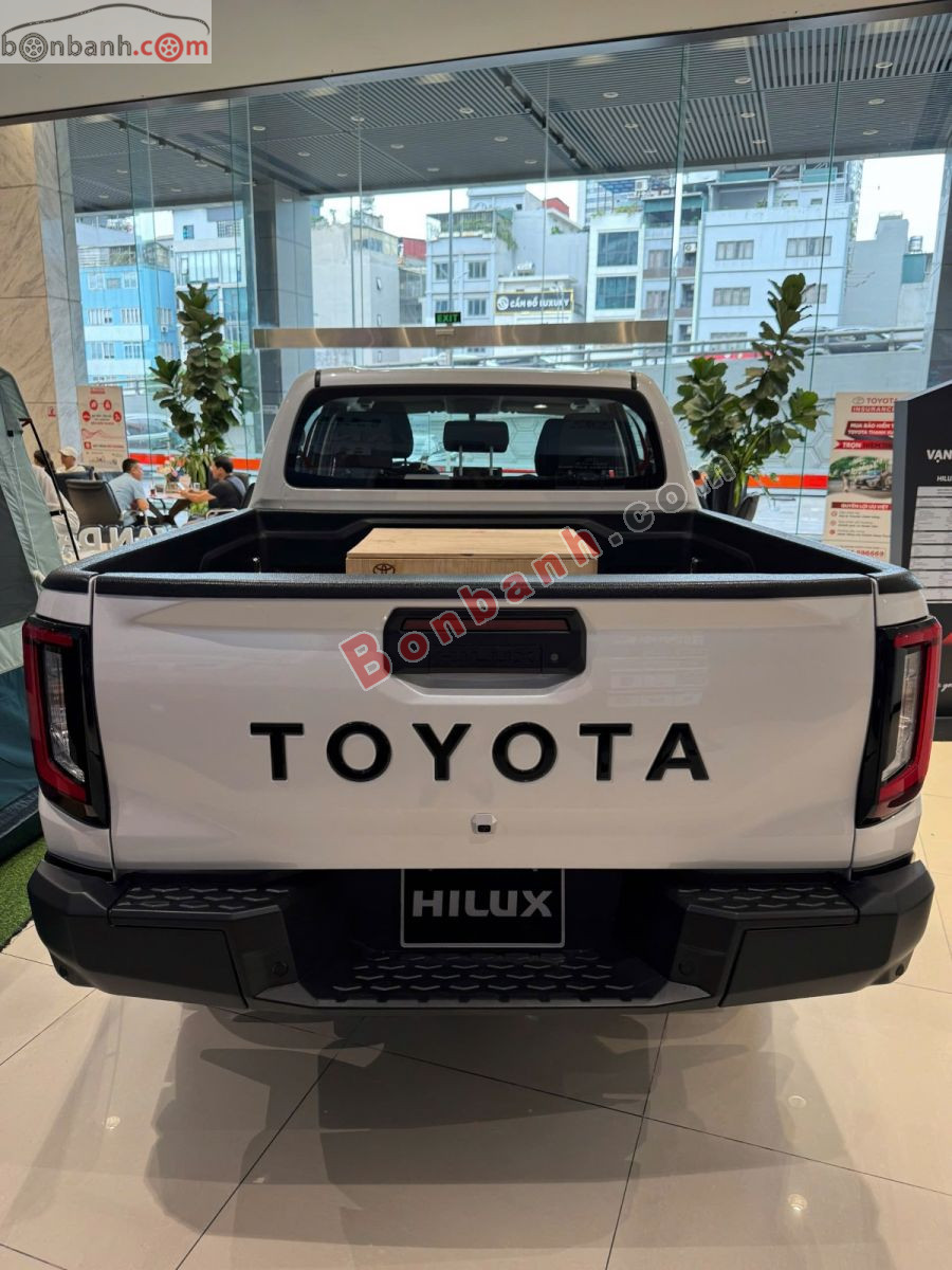 Bán ô tô Toyota Hilux Pro 2.8L 4x2 AT - 2026 - xe mới