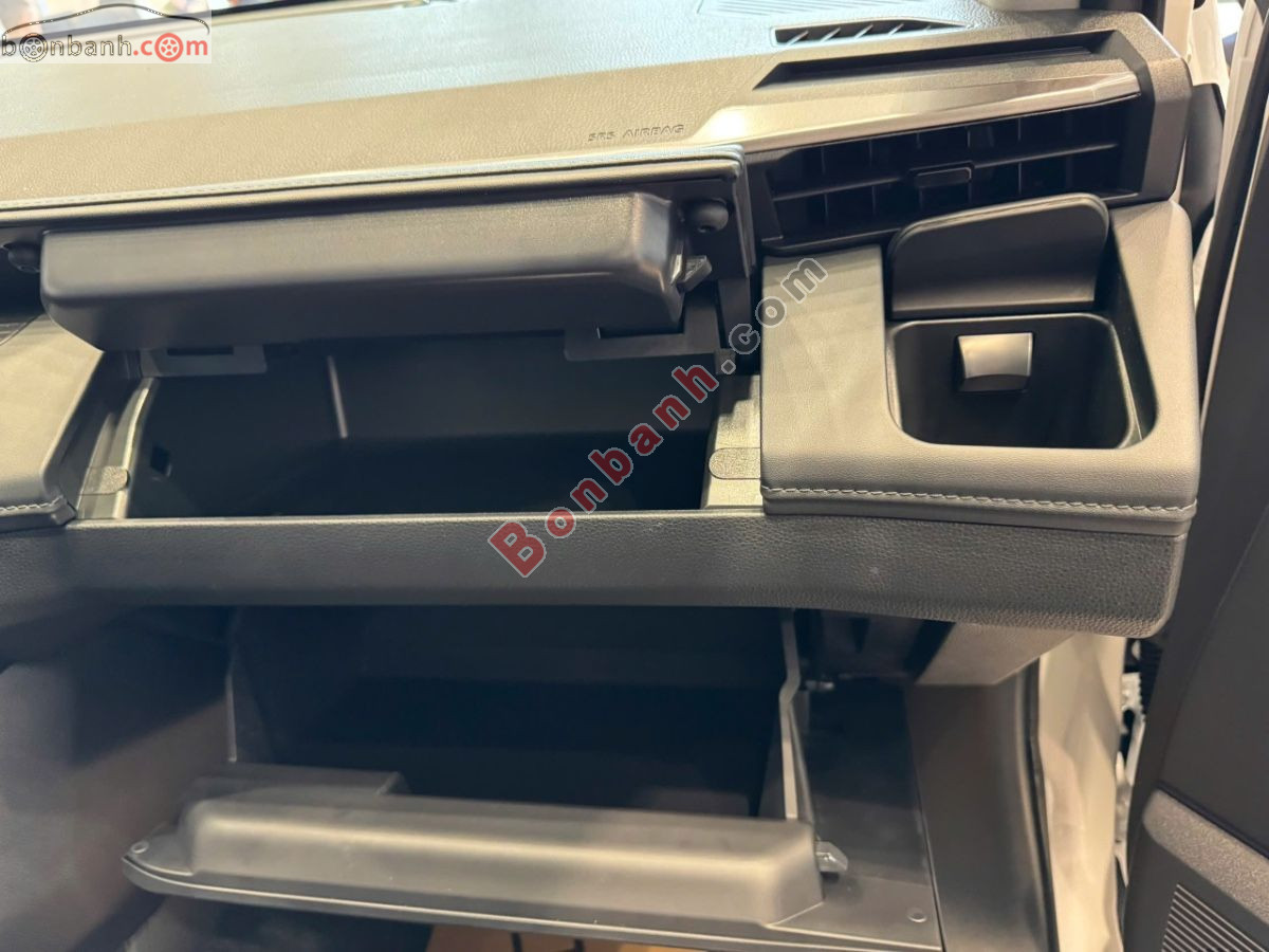 Bán ô tô Toyota Hilux Pro 2.8L 4x2 AT - 2026 - xe mới