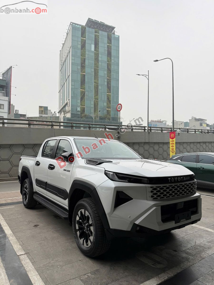 Bán ô tô Toyota Hilux Trailhunter 2.8L 4x4 AT - 2026 - xe mới