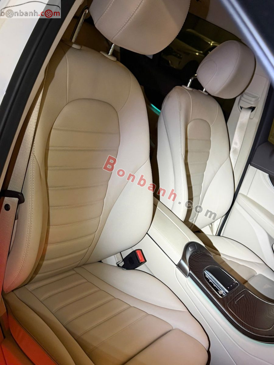 Bán ô tô Mercedes Benz GLC 200 4Matic - 2021 - xe cũ