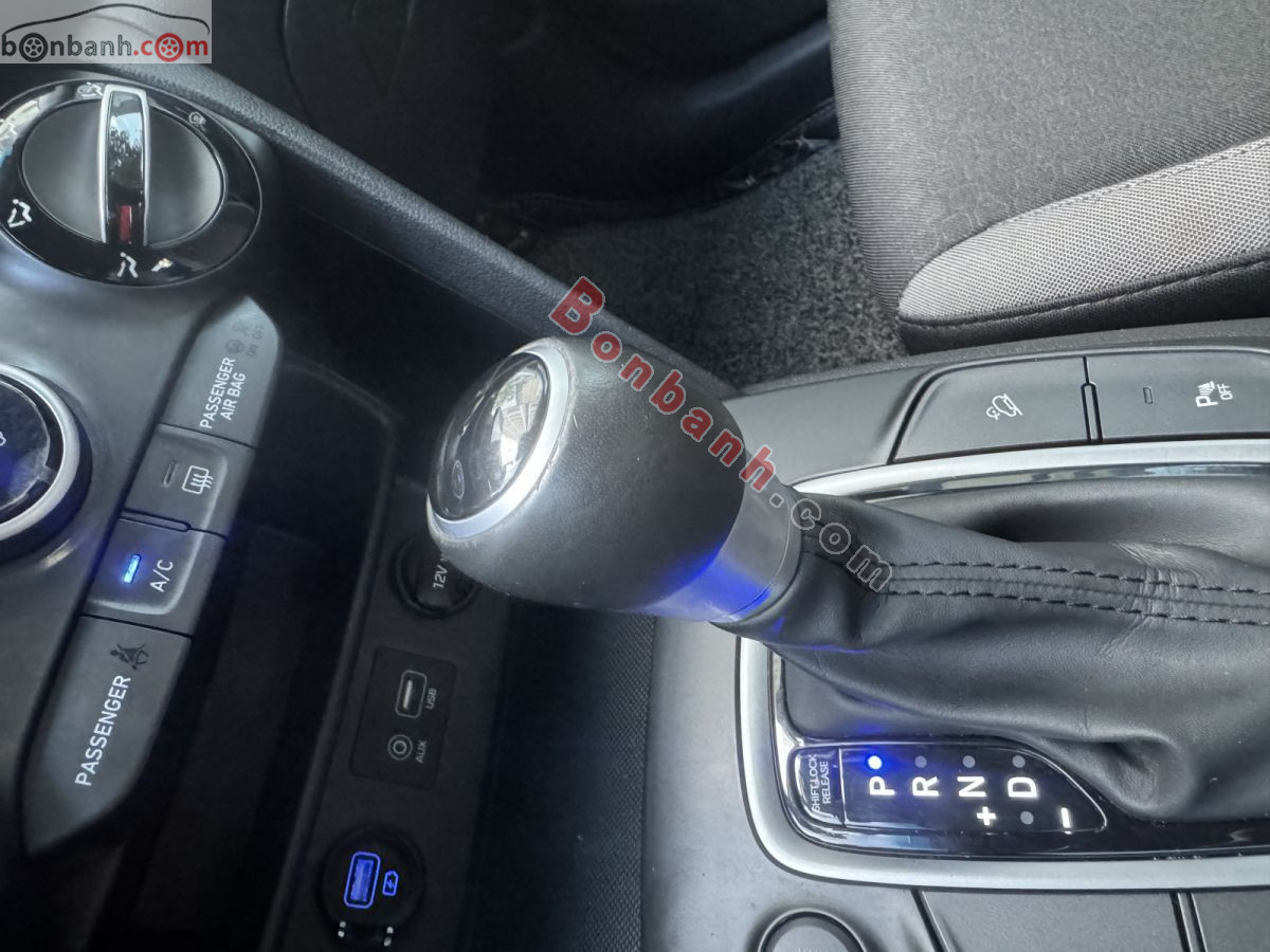 Bán ô tô Hyundai Kona Tiêu Chuẩn 2.0 AT - 2019 - xe cũ