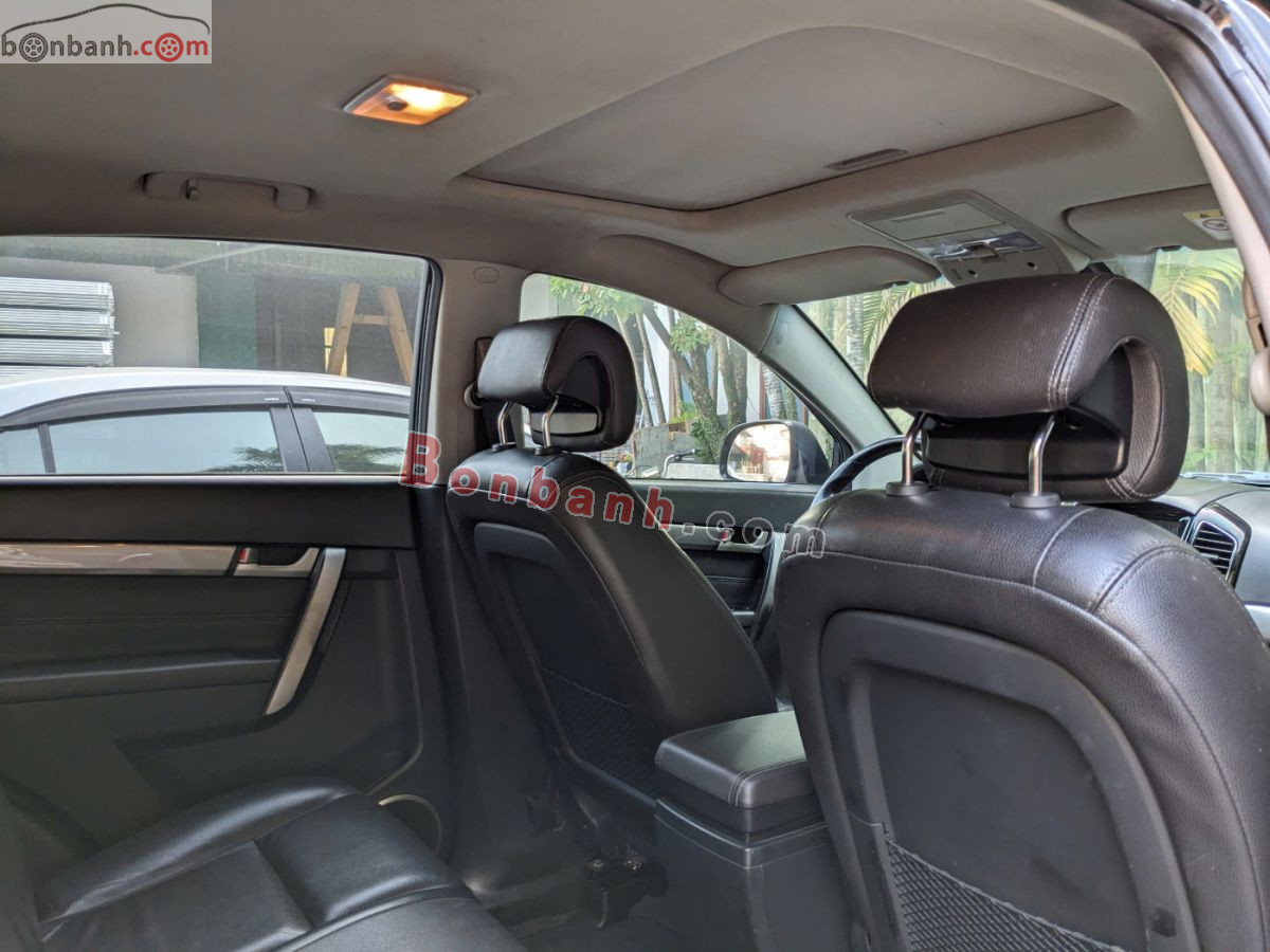Bán ô tô Chevrolet Captiva Revv LTZ 2.4 AT - 2017 - xe cũ