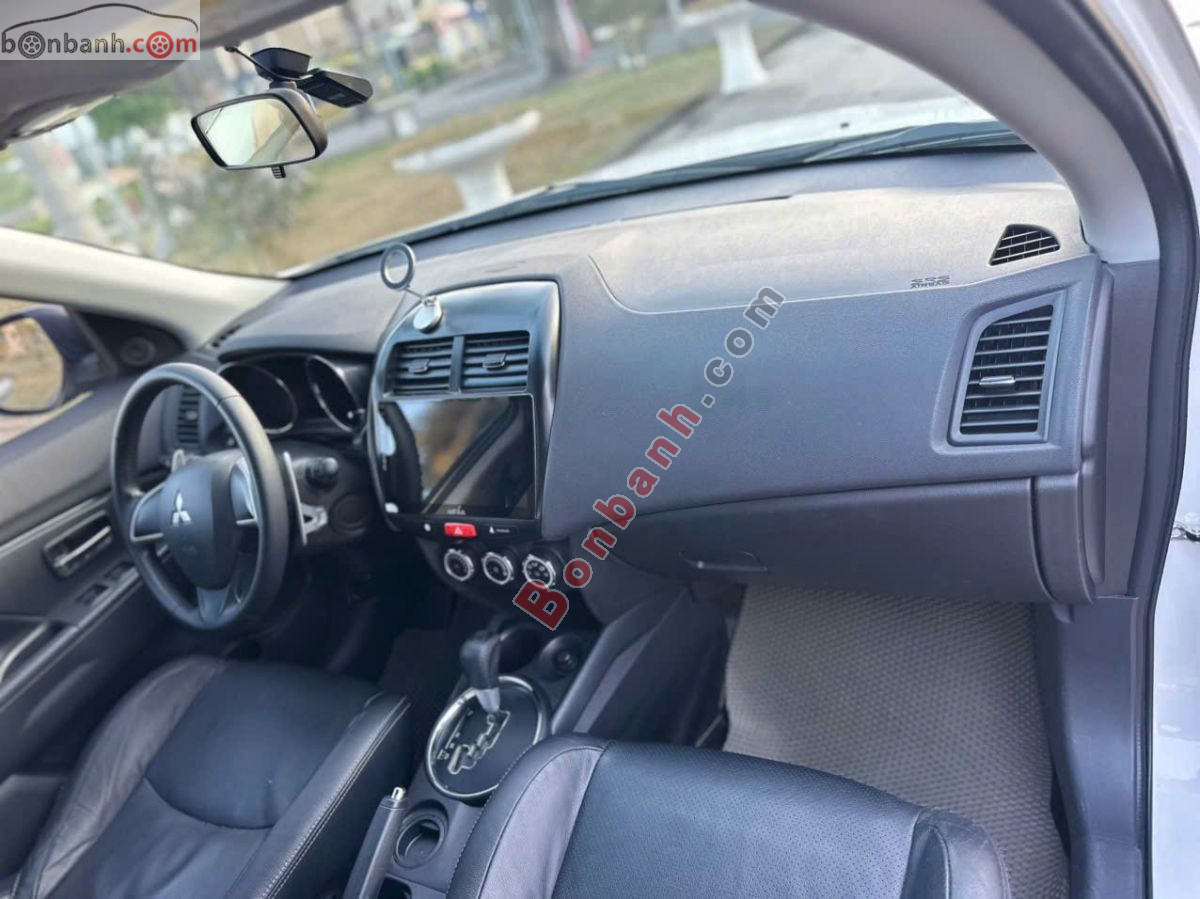 Bán ô tô Mitsubishi Outlander Sport 2.0 CVT Premium - 2014 - xe cũ