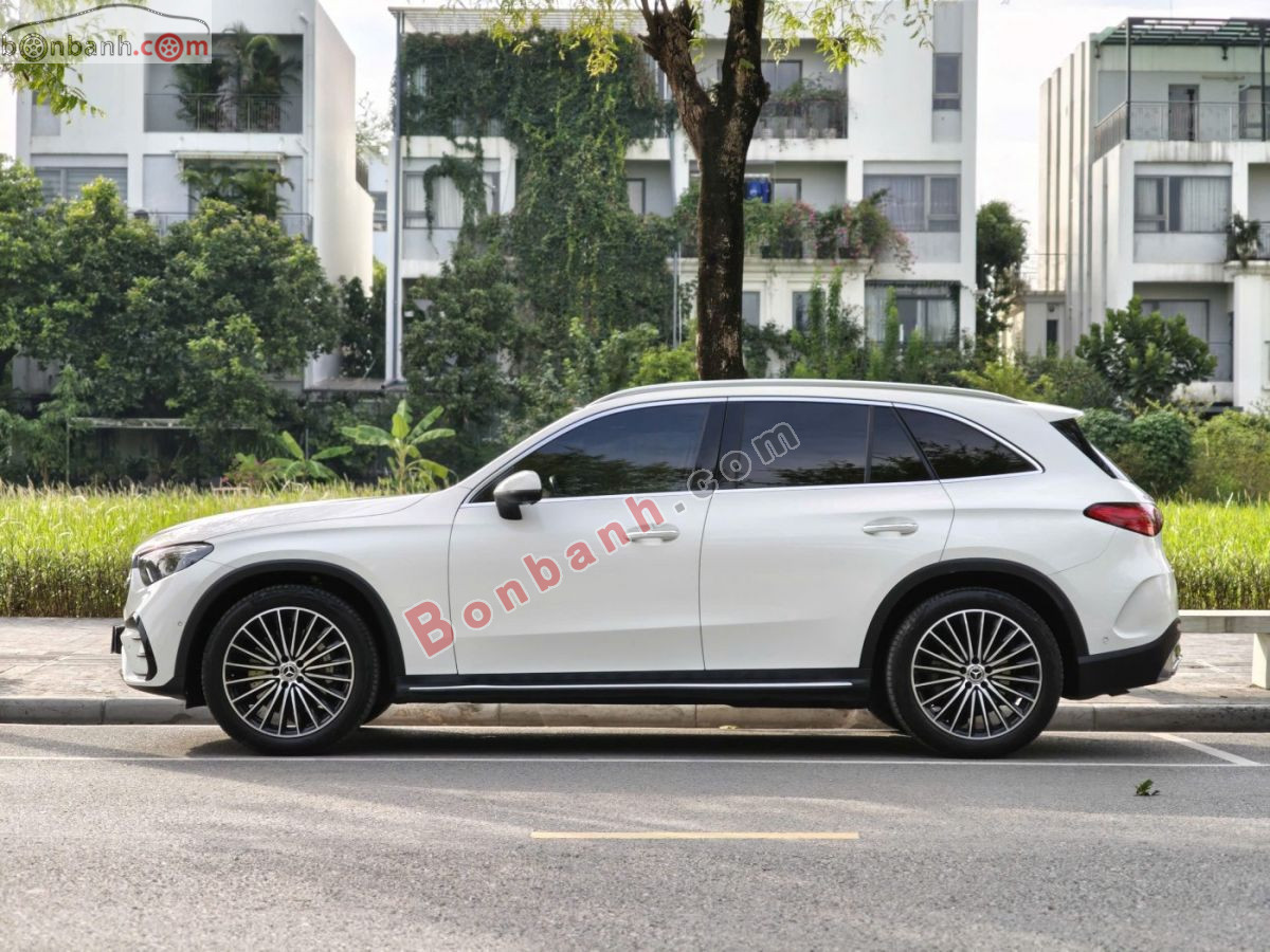 Bán ô tô Mercedes Benz GLC 300 4Matic - 2025 - xe cũ