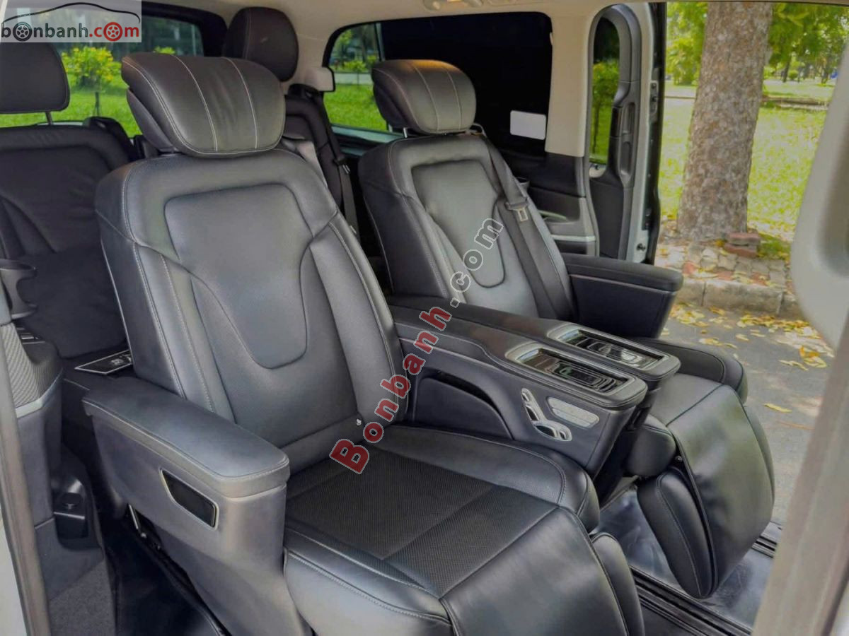 Bán ô tô Mercedes Benz V class V250 AMG - 2022 - xe cũ